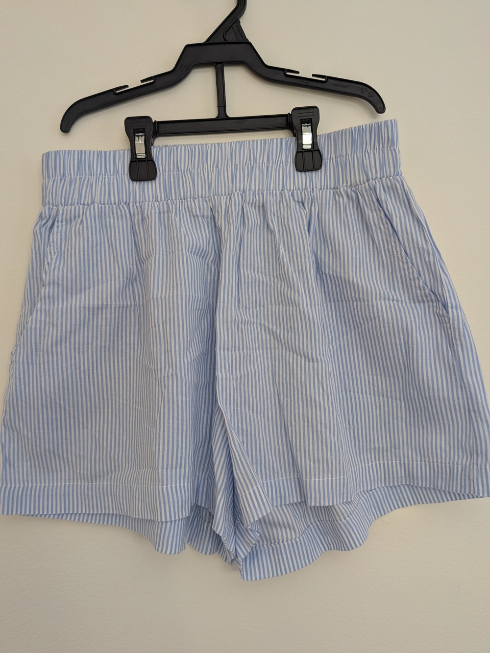Classic Light Blue Stripe Elastic-Waist Women’s Shorts